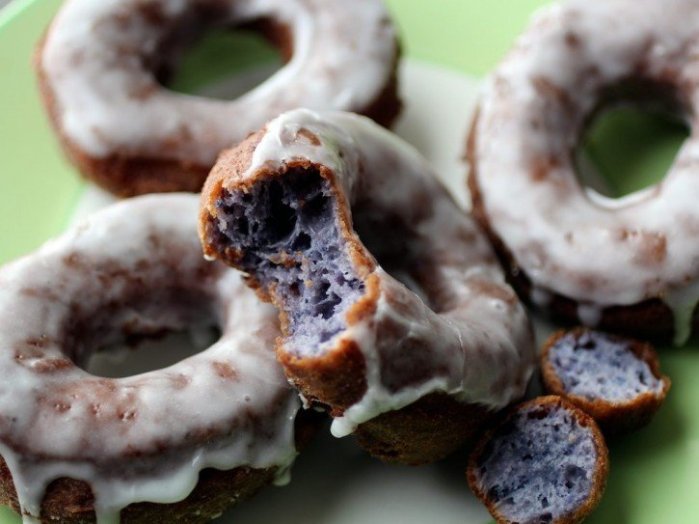 burnt-lumpia-filipino-food-blog-ube-doughnuts-725x543